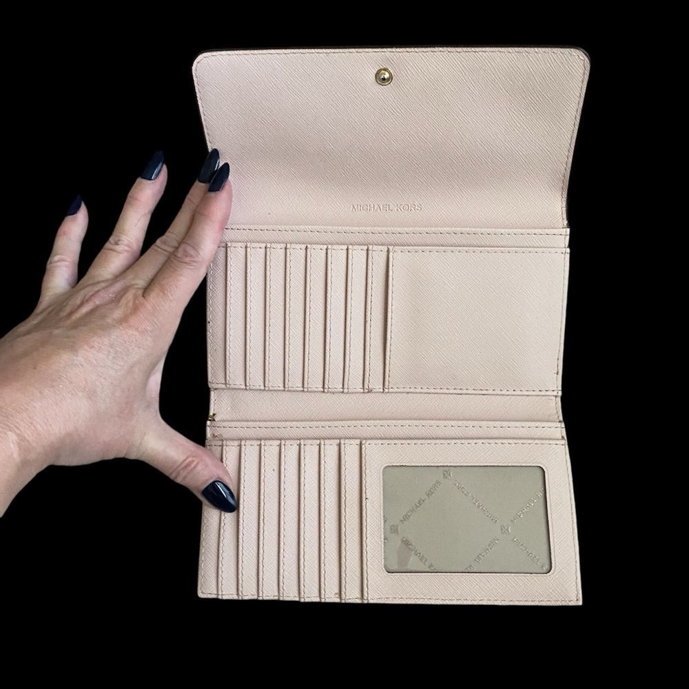 Michael Kors Jet Set Trifold Wallet - Picture 7 of 7